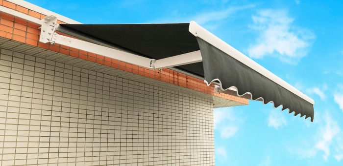 Tại sao nên chọn lắp đặt mái hiên cho ngôi nhà của bạn